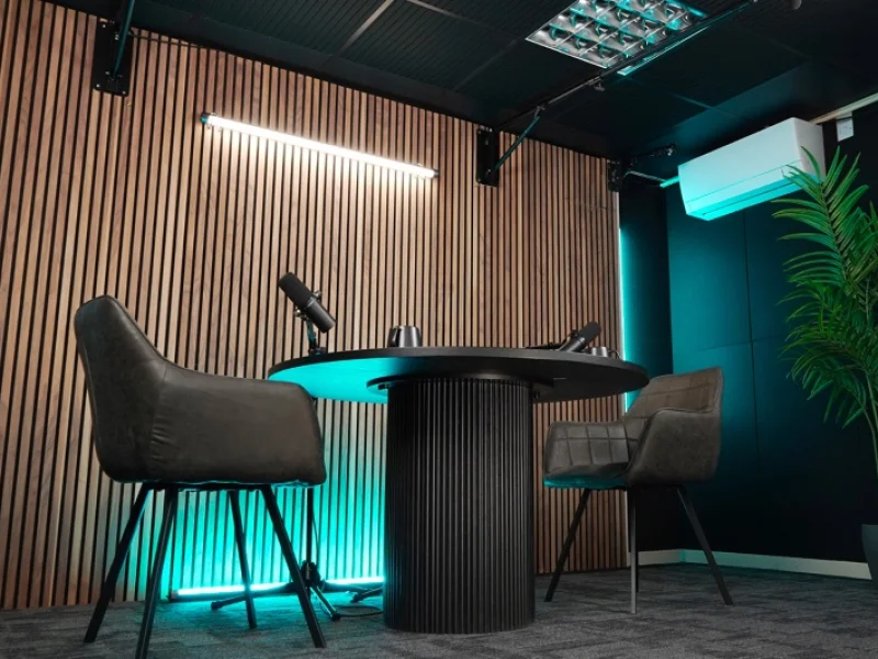 Pulse8 Video Podcast Studio