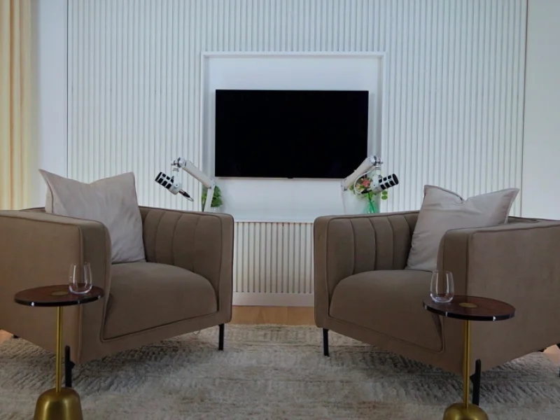 Pulse8 Video Podcast Studio